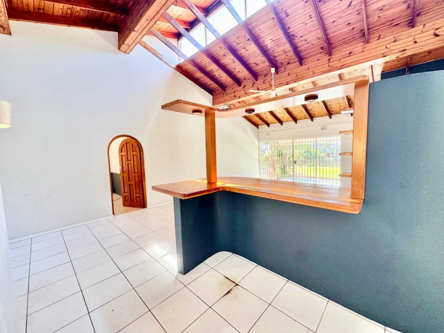 To Let 4 Bedroom Property for Rent in Umhlanga KwaZulu-Natal