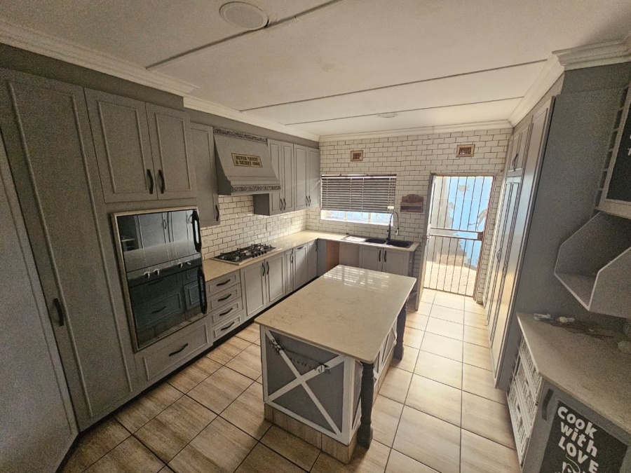 4 Bedroom Property for Sale in Veld En Vlei KwaZulu-Natal