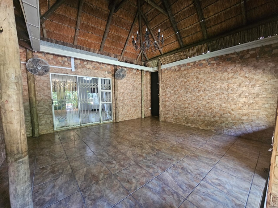 4 Bedroom Property for Sale in Veld En Vlei KwaZulu-Natal