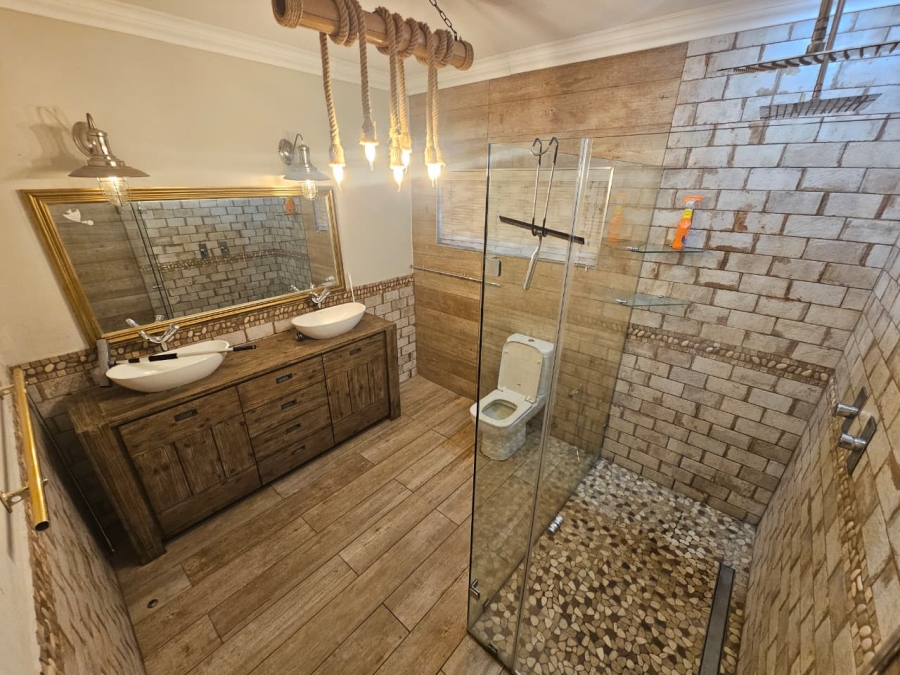 4 Bedroom Property for Sale in Veld En Vlei KwaZulu-Natal