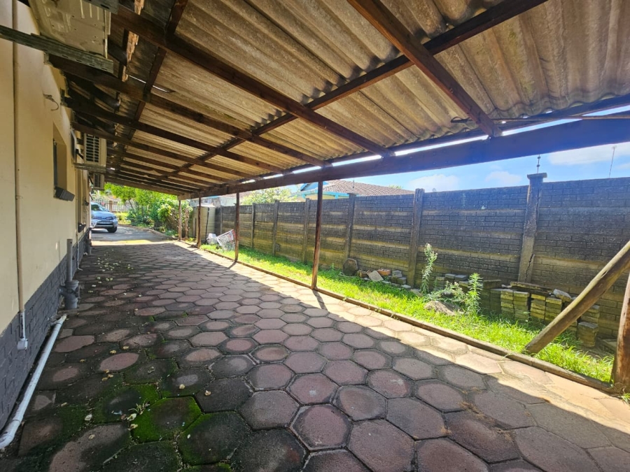 4 Bedroom Property for Sale in Veld En Vlei KwaZulu-Natal