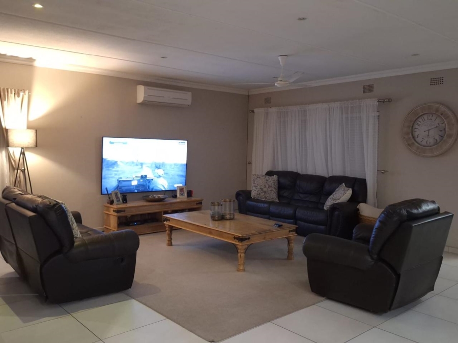 To Let 3 Bedroom Property for Rent in Meer En See KwaZulu-Natal