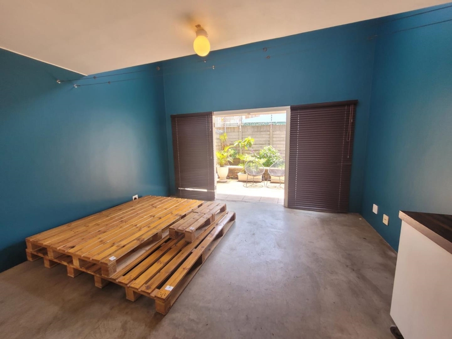 1 Bedroom Property for Sale in Glenwood KwaZulu-Natal