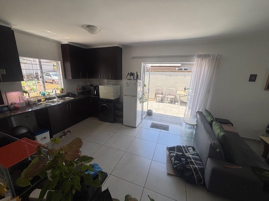 To Let 2 Bedroom Property for Rent in Hillcrest KwaZulu-Natal