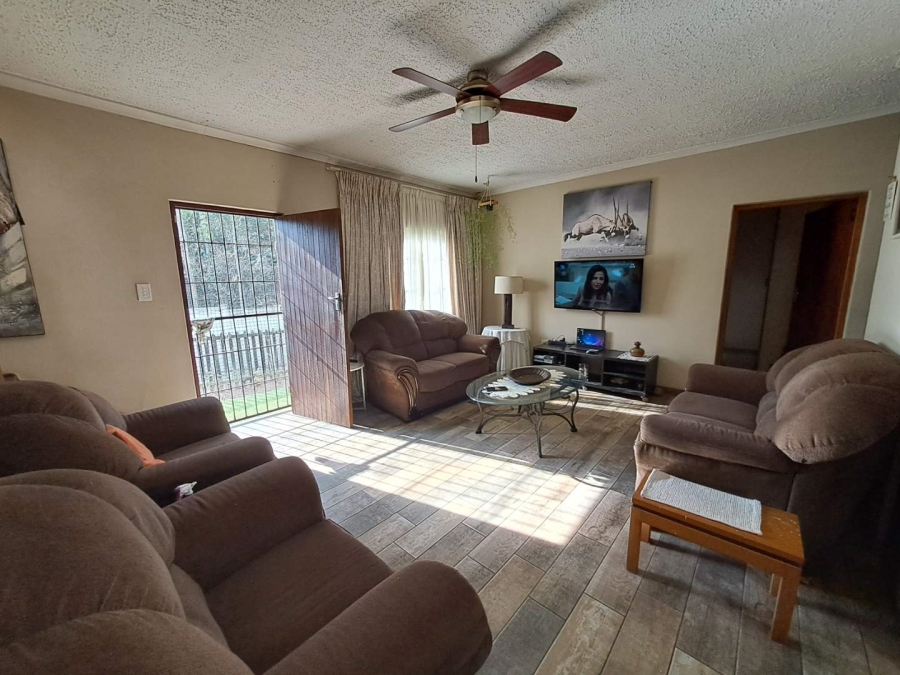 3 Bedroom Property for Sale in Queensburgh KwaZulu-Natal