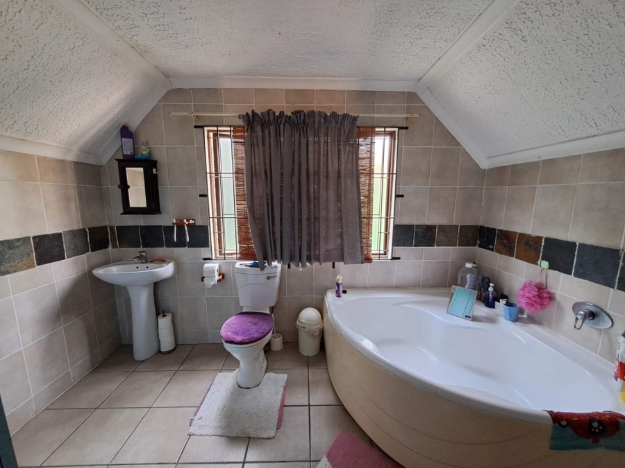 3 Bedroom Property for Sale in Queensburgh KwaZulu-Natal