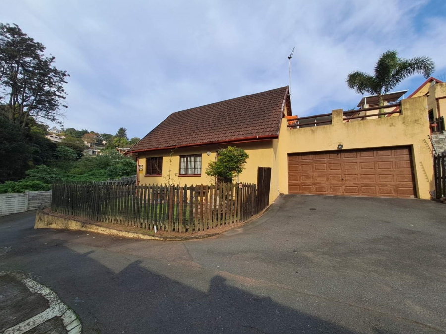 3 Bedroom Property for Sale in Queensburgh KwaZulu-Natal
