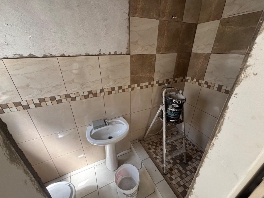 2 Bedroom Property for Sale in Pinelands KwaZulu-Natal