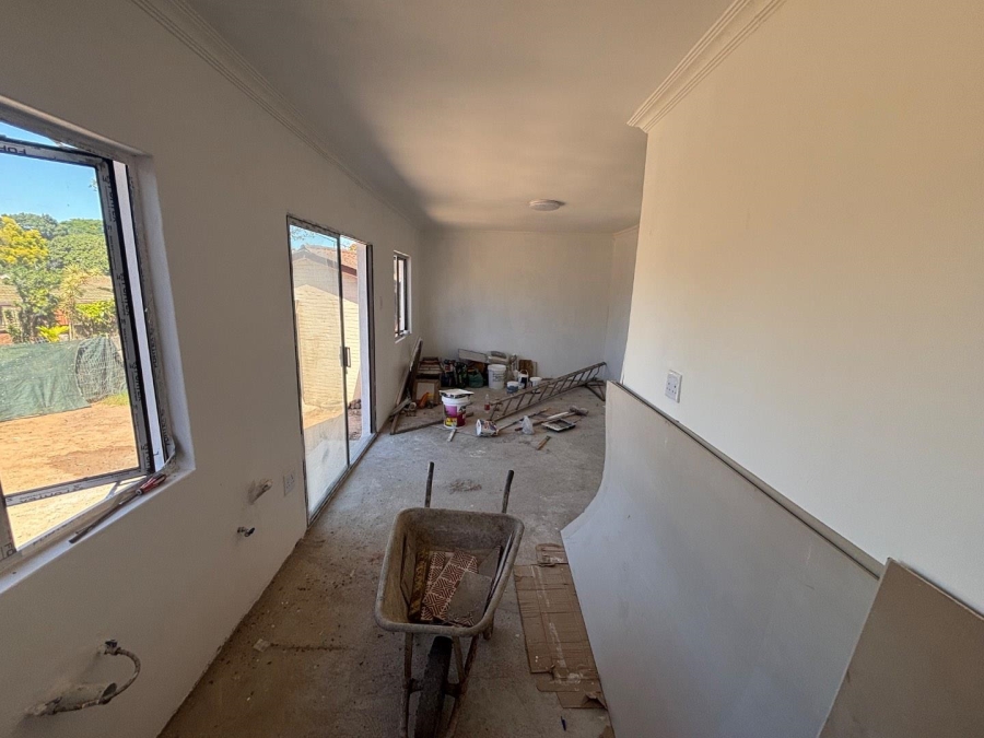 2 Bedroom Property for Sale in Pinelands KwaZulu-Natal