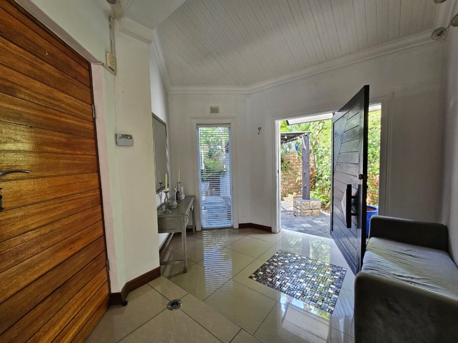 5 Bedroom Property for Sale in Meer En See KwaZulu-Natal