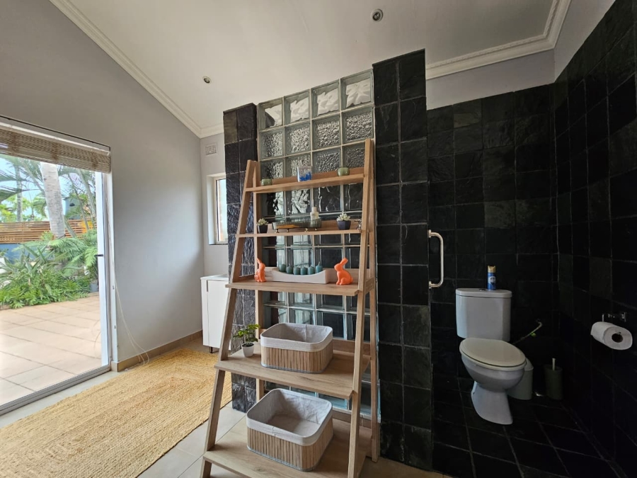 5 Bedroom Property for Sale in Meer En See KwaZulu-Natal