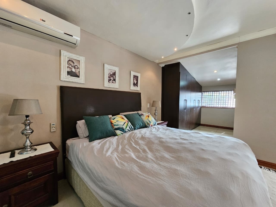 5 Bedroom Property for Sale in Meer En See KwaZulu-Natal