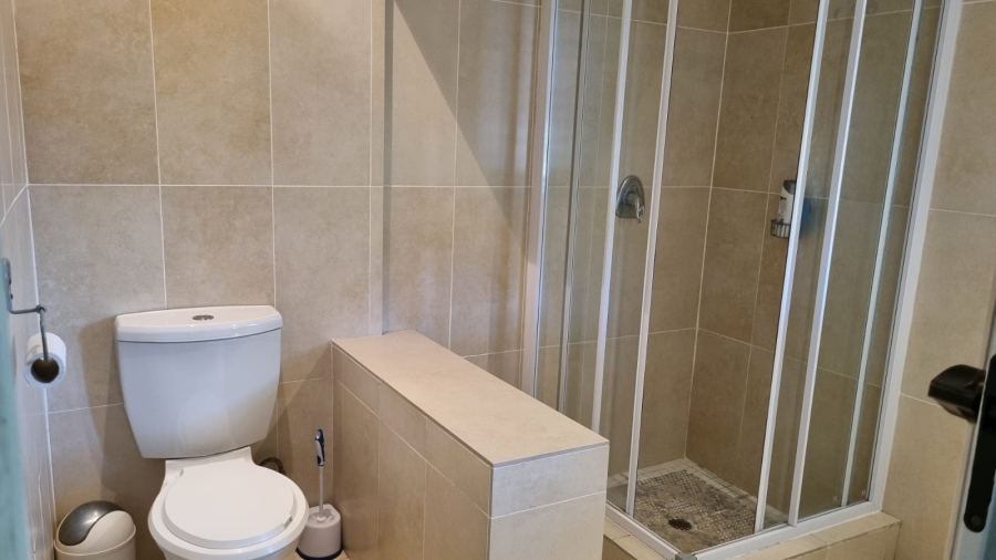 5 Bedroom Property for Sale in Meer En See KwaZulu-Natal