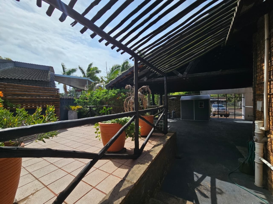 5 Bedroom Property for Sale in Meer En See KwaZulu-Natal