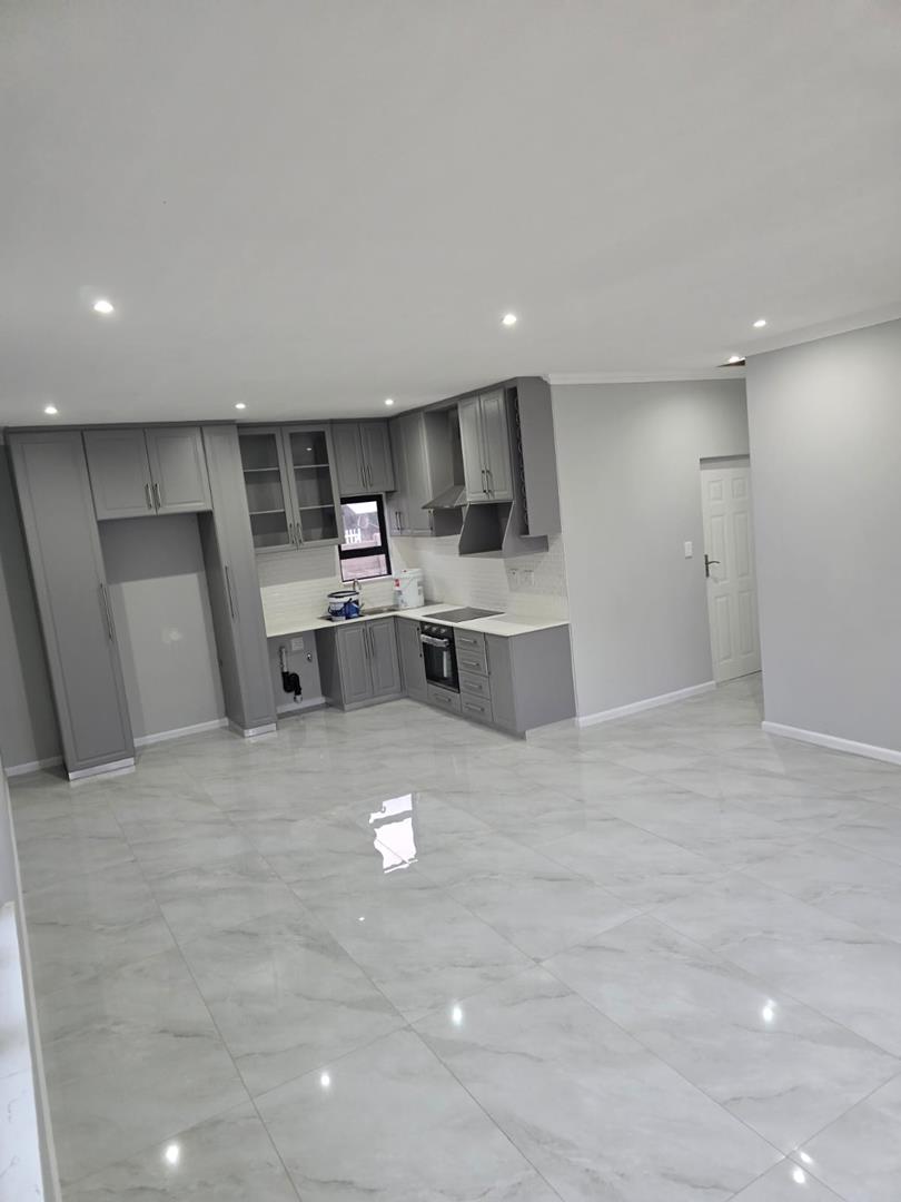 2 Bedroom Property for Sale in Arboretum KwaZulu-Natal