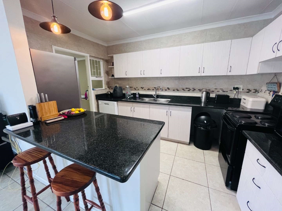 3 Bedroom Property for Sale in Glen Anil KwaZulu-Natal