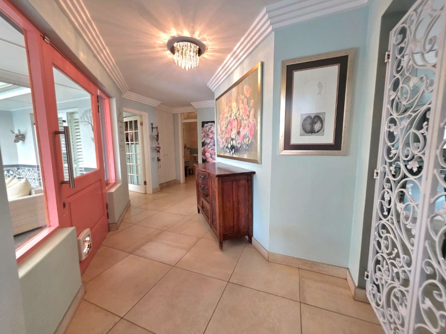 3 Bedroom Property for Sale in Kloof KwaZulu-Natal