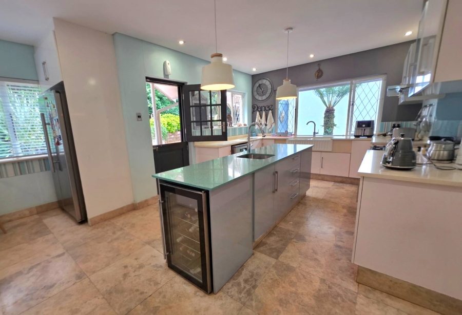 3 Bedroom Property for Sale in Kloof KwaZulu-Natal