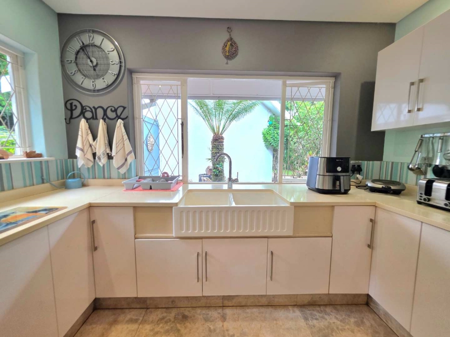 3 Bedroom Property for Sale in Kloof KwaZulu-Natal