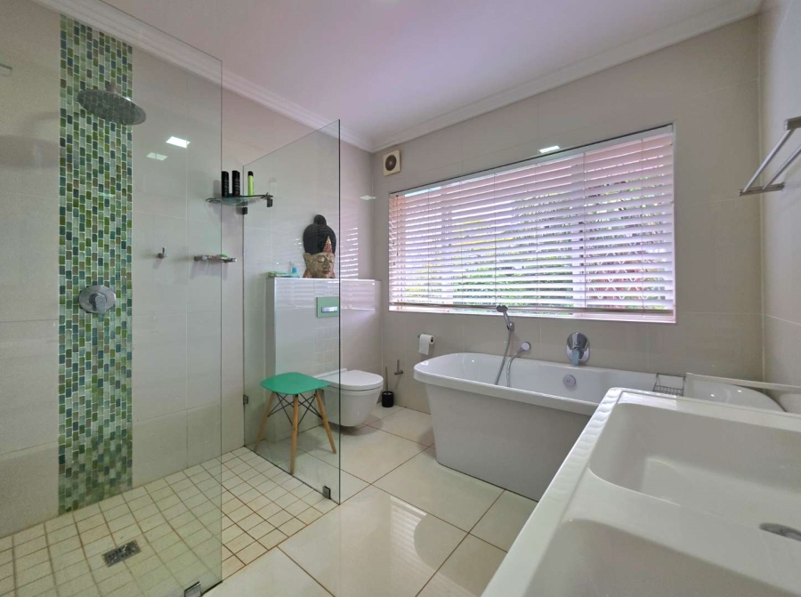 3 Bedroom Property for Sale in Kloof KwaZulu-Natal