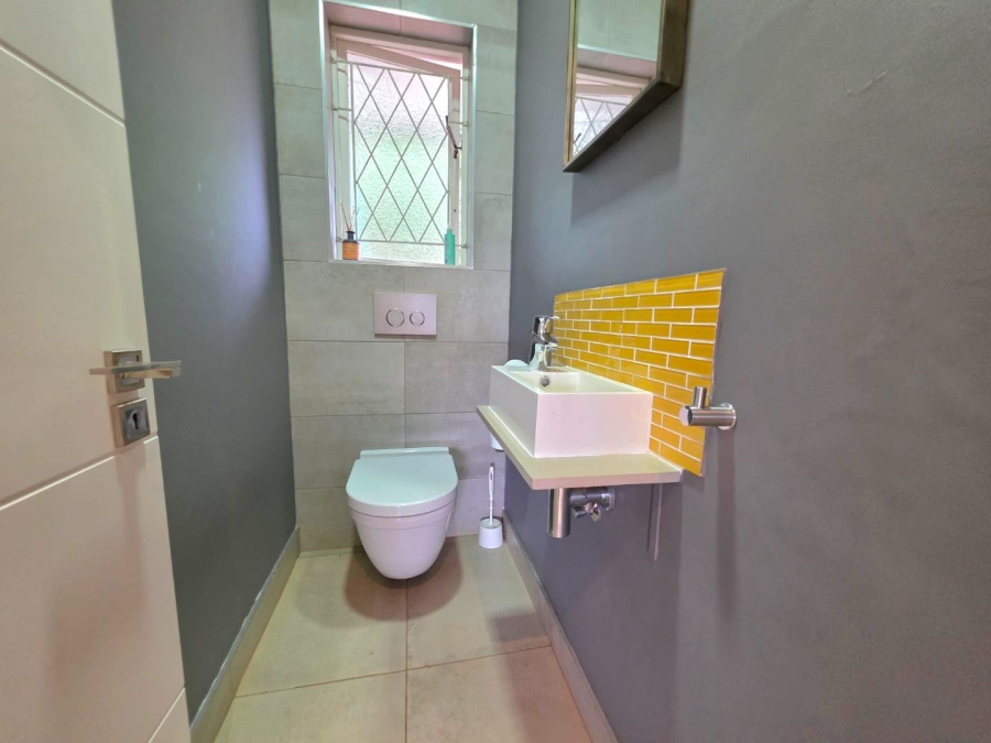 3 Bedroom Property for Sale in Kloof KwaZulu-Natal