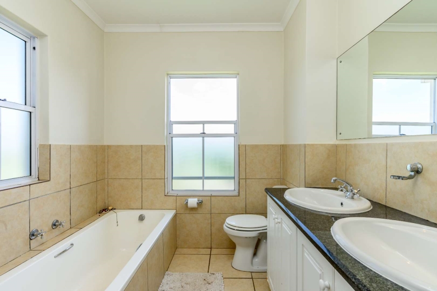 3 Bedroom Property for Sale in Mount Edgecombe Country Estate KwaZulu-Natal