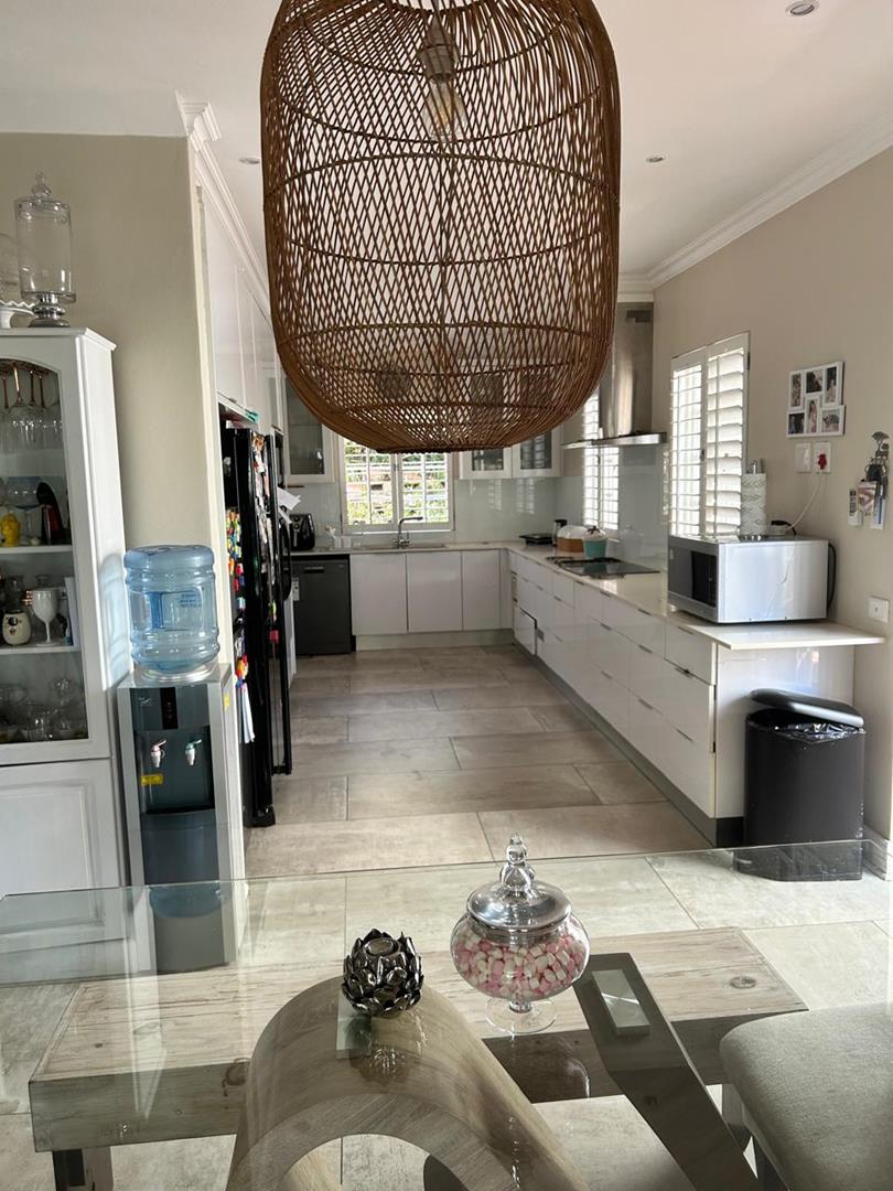 5 Bedroom Property for Sale in Mount Edgecombe Country Estate KwaZulu-Natal