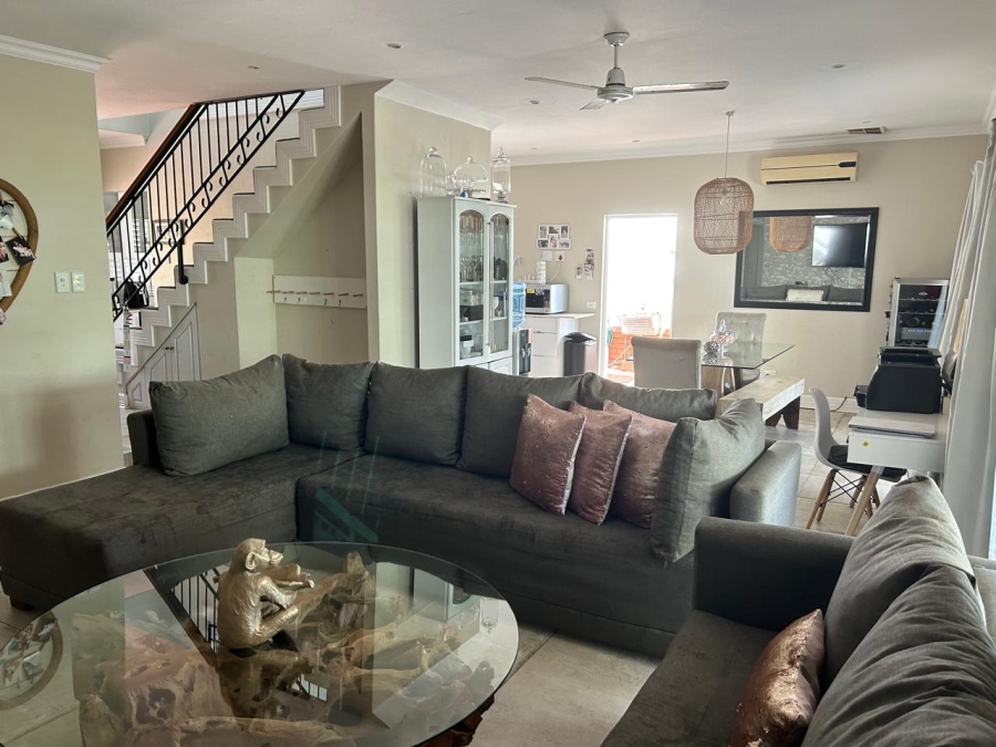 5 Bedroom Property for Sale in Mount Edgecombe Country Estate KwaZulu-Natal