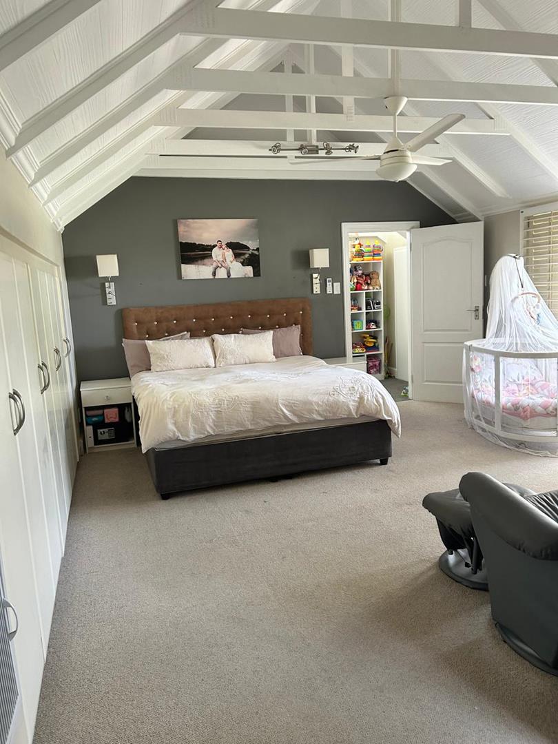 5 Bedroom Property for Sale in Mount Edgecombe Country Estate KwaZulu-Natal