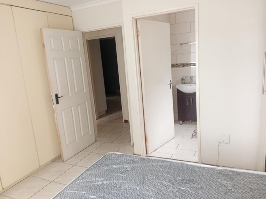 To Let 3 Bedroom Property for Rent in Sunningdale KwaZulu-Natal