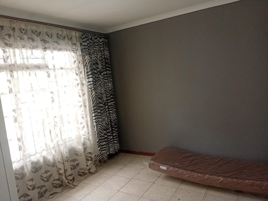 To Let 3 Bedroom Property for Rent in Sunningdale KwaZulu-Natal