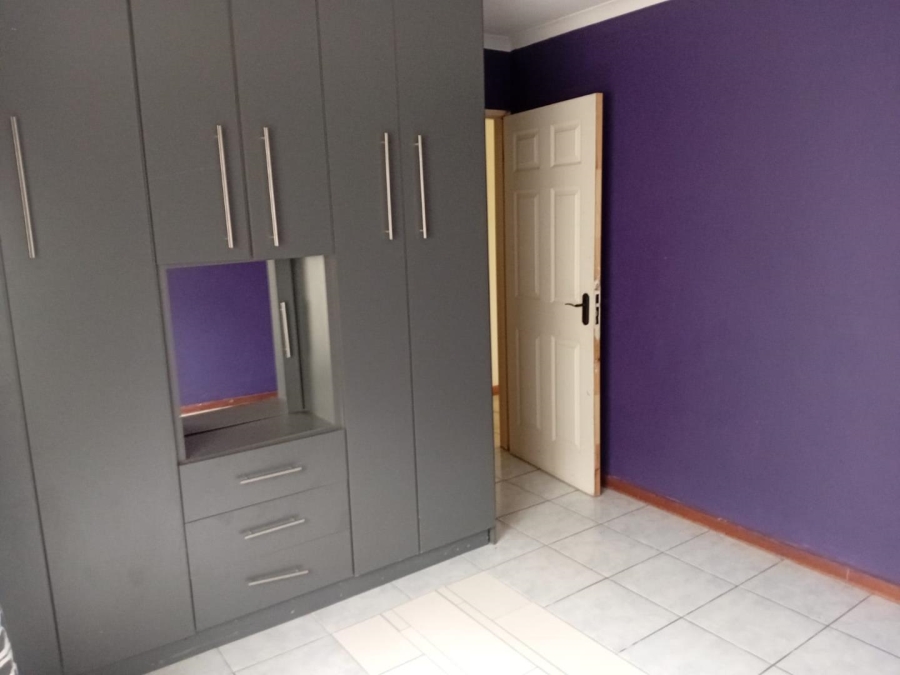 To Let 3 Bedroom Property for Rent in Sunningdale KwaZulu-Natal