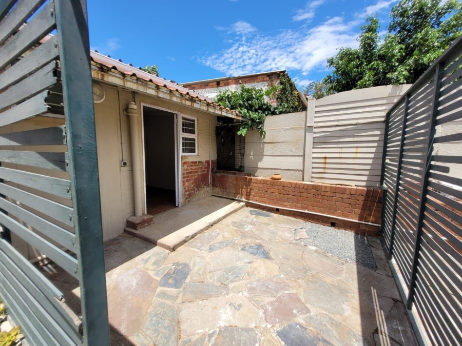 To Let 1 Bedroom Property for Rent in Glenwood KwaZulu-Natal