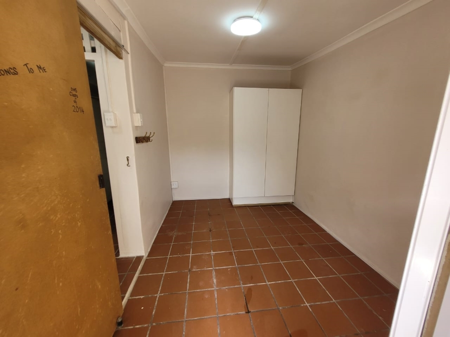 To Let 1 Bedroom Property for Rent in Glenwood KwaZulu-Natal