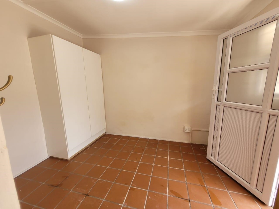 To Let 1 Bedroom Property for Rent in Glenwood KwaZulu-Natal