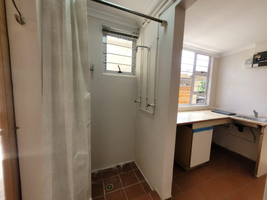 To Let 1 Bedroom Property for Rent in Glenwood KwaZulu-Natal