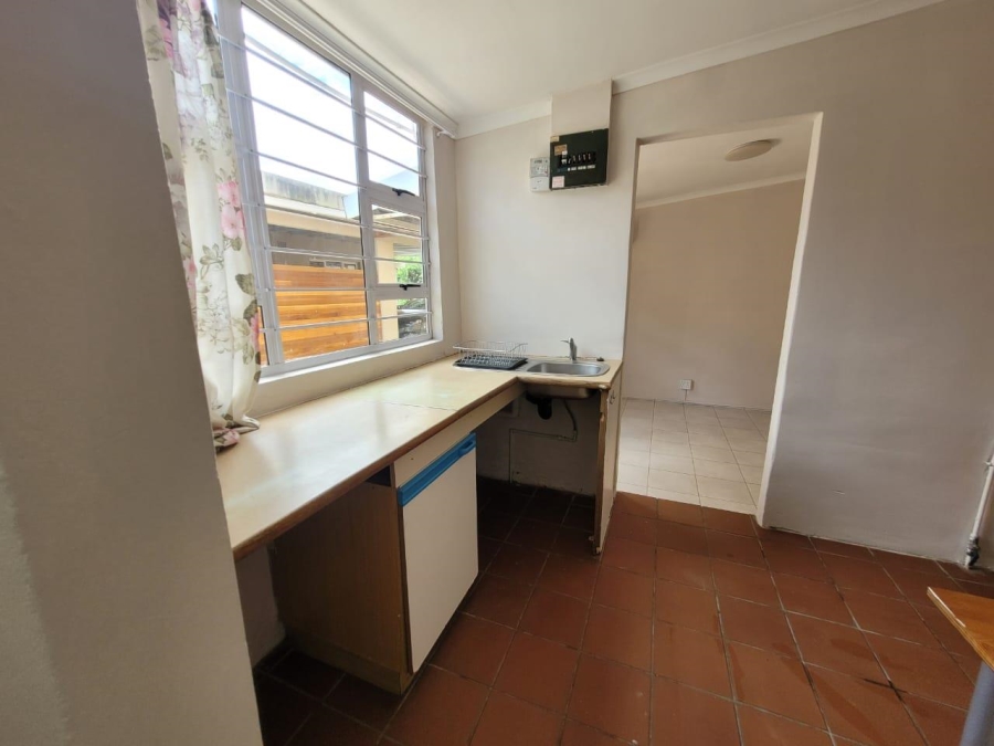To Let 1 Bedroom Property for Rent in Glenwood KwaZulu-Natal