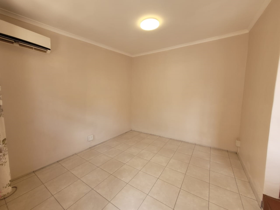 To Let 1 Bedroom Property for Rent in Glenwood KwaZulu-Natal