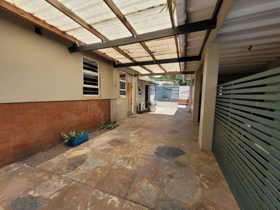 To Let 1 Bedroom Property for Rent in Glenwood KwaZulu-Natal