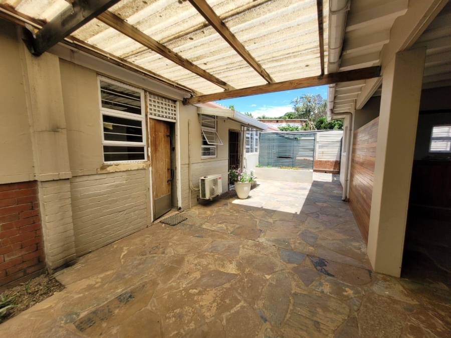 To Let 1 Bedroom Property for Rent in Glenwood KwaZulu-Natal