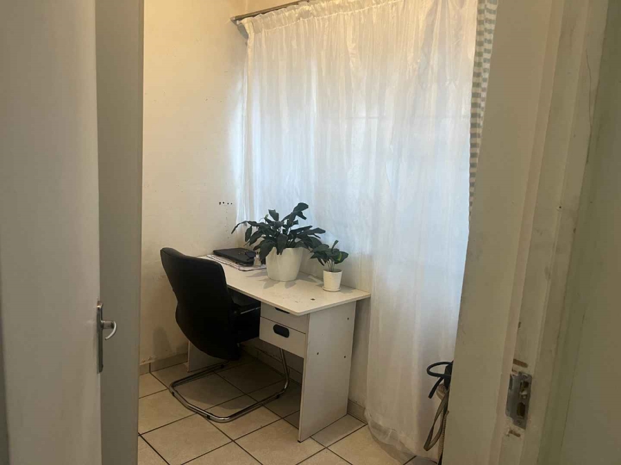 1 Bedroom Property for Sale in Berea KwaZulu-Natal