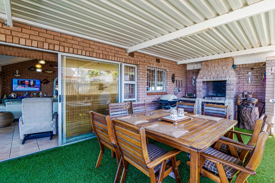 3 Bedroom Property for Sale in Amanzimtoti KwaZulu-Natal