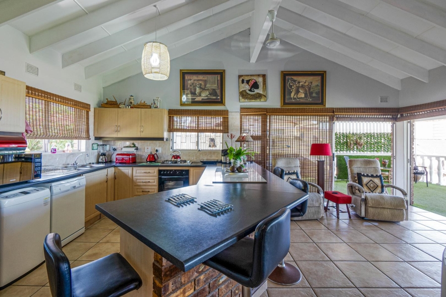 3 Bedroom Property for Sale in Amanzimtoti KwaZulu-Natal