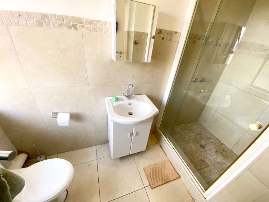 To Let 3 Bedroom Property for Rent in Glen Anil KwaZulu-Natal