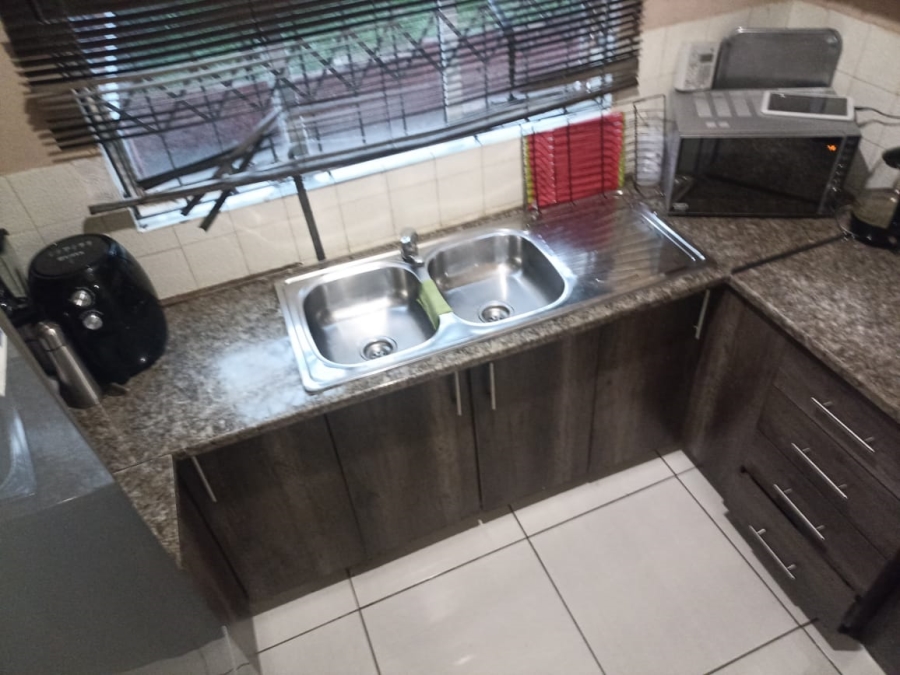 2 Bedroom Property for Sale in Montclair KwaZulu-Natal