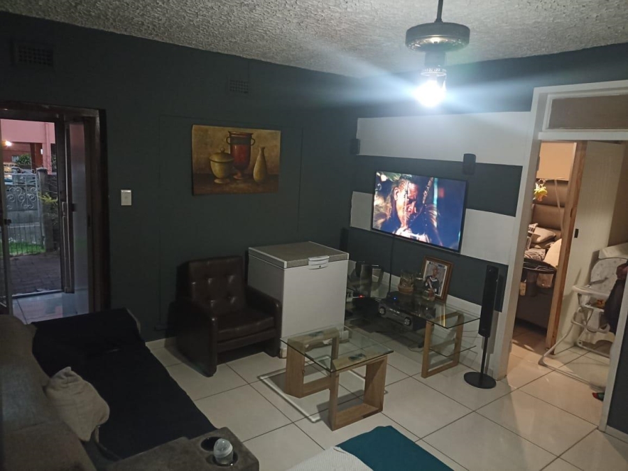 2 Bedroom Property for Sale in Montclair KwaZulu-Natal