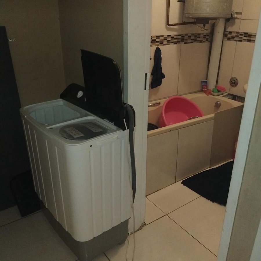 2 Bedroom Property for Sale in Montclair KwaZulu-Natal