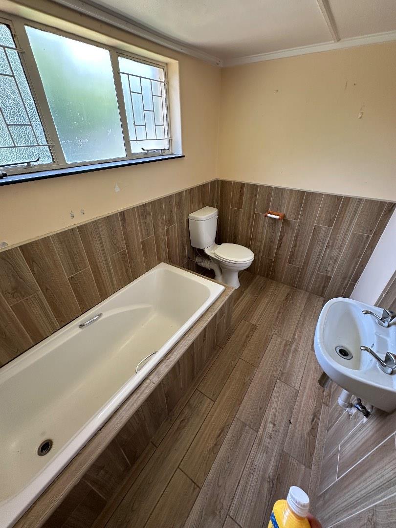 6 Bedroom Property for Sale in Dundee KwaZulu-Natal