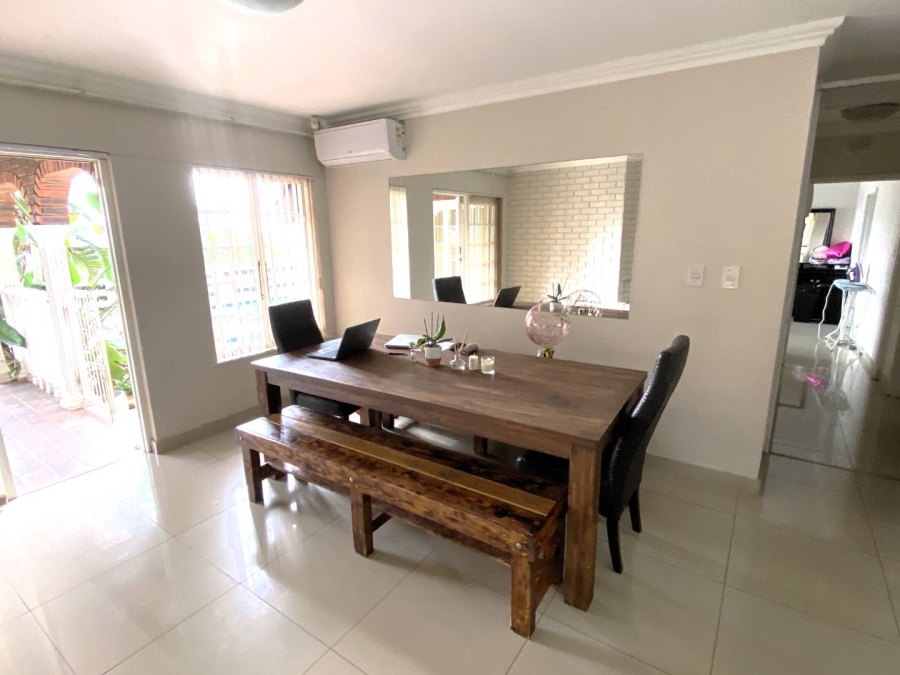 3 Bedroom Property for Sale in Sunningdale KwaZulu-Natal