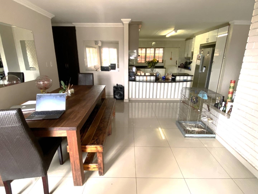 3 Bedroom Property for Sale in Sunningdale KwaZulu-Natal